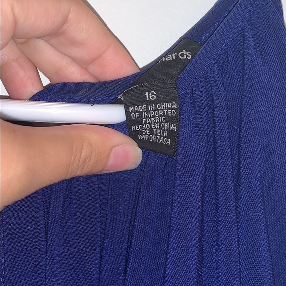 Formal Dress - Picture 6 of 7